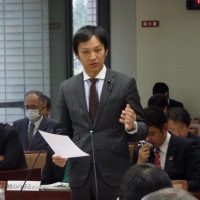 予算総括質疑での1枚